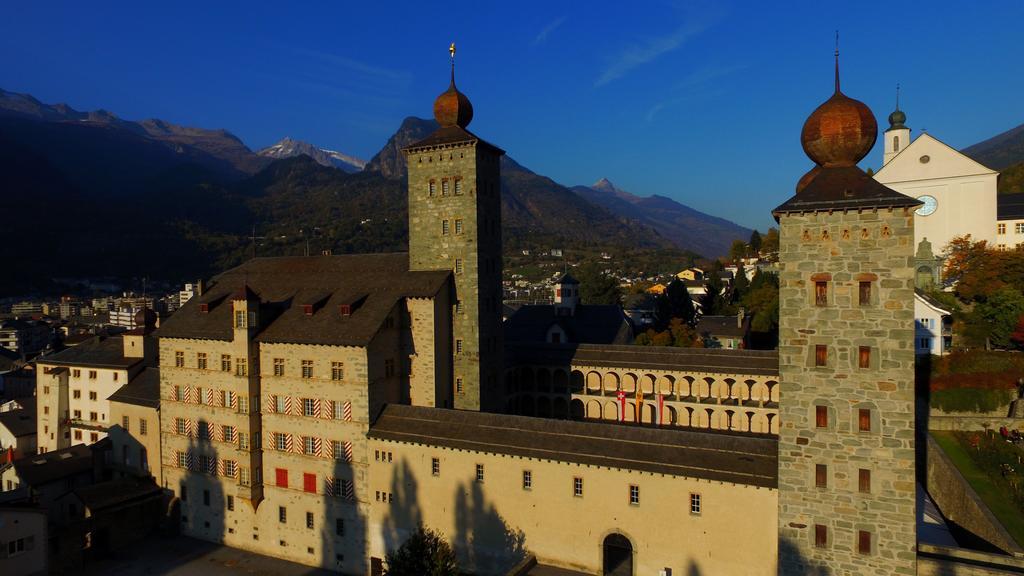 Schlosshotel - Self Check-In Hotel Brig Eksteriør bilde